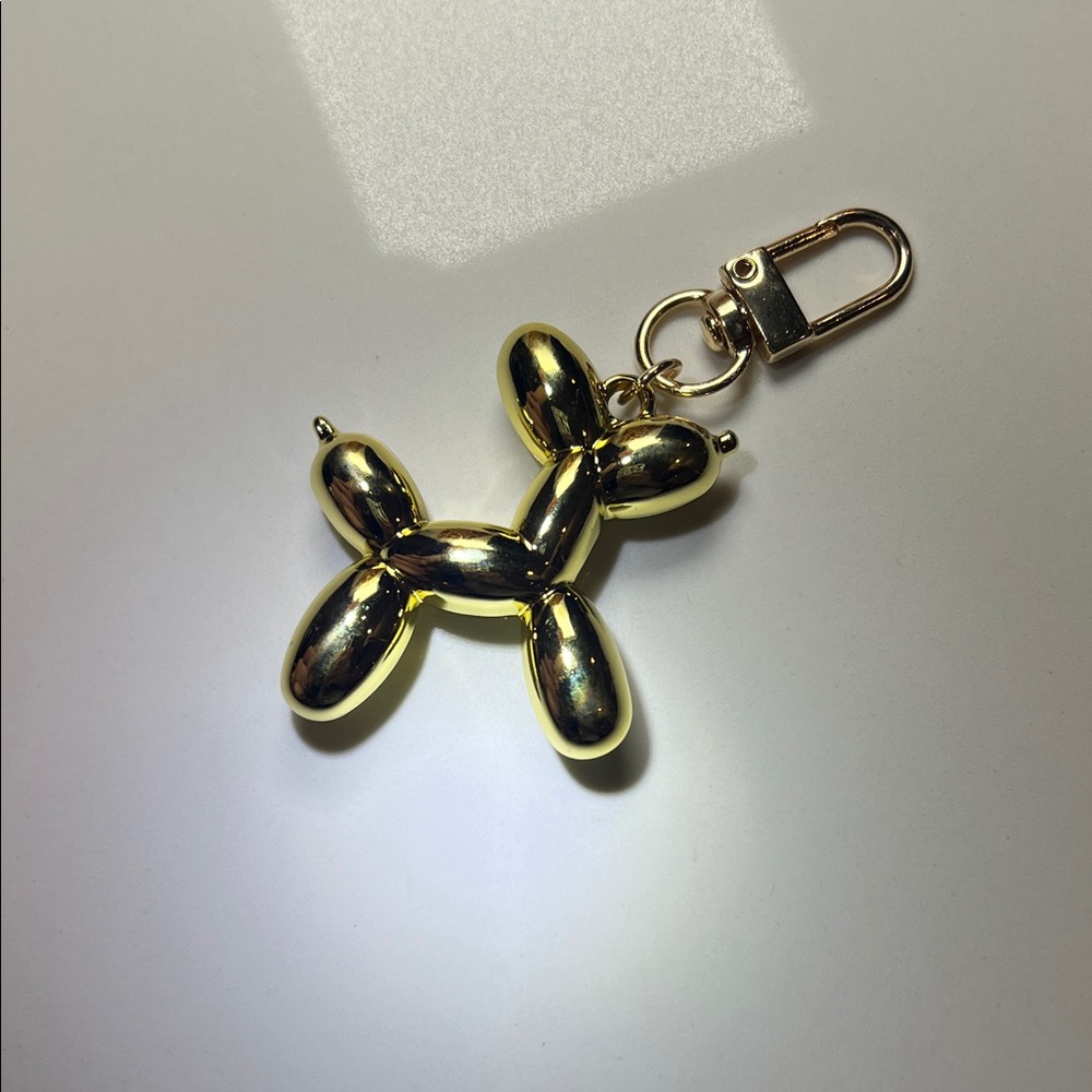 Gold Balloon Dog Keychain - Picture 4 of 10